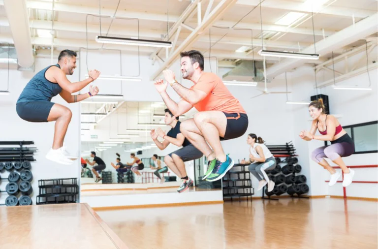 Burpee là gì? Burpee giúp đốt cháy mỡ thừa nhanh chóng