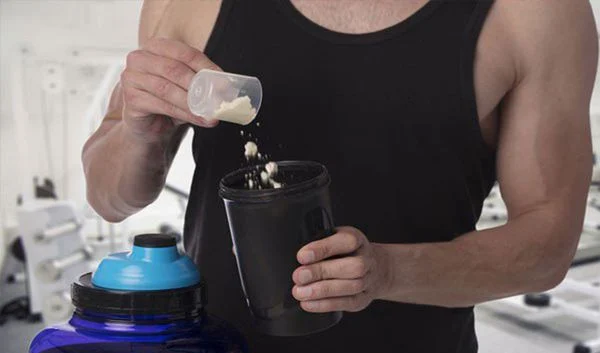 1 Ngày nên uống bao nhiêu Whey Protein?