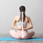 Top các bài tập yoga trị liệu cột sống giảm đau nhanh chóng