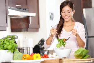 Thực đơn giảm cân cho mẹ sau sinh nhưng mẹ vẫn nhiều sữa cho bé