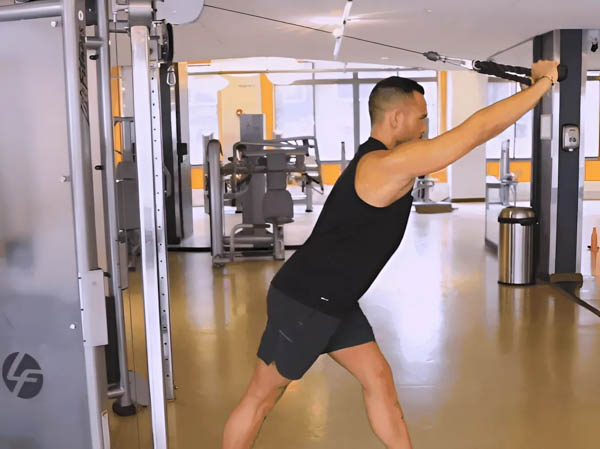 Cable Rope Overhead Tricep Extension
